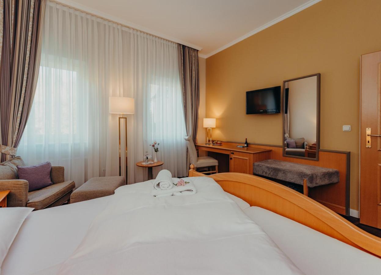 Hotel Jungclaus Венторф-бей-Хамбург Экстерьер фото